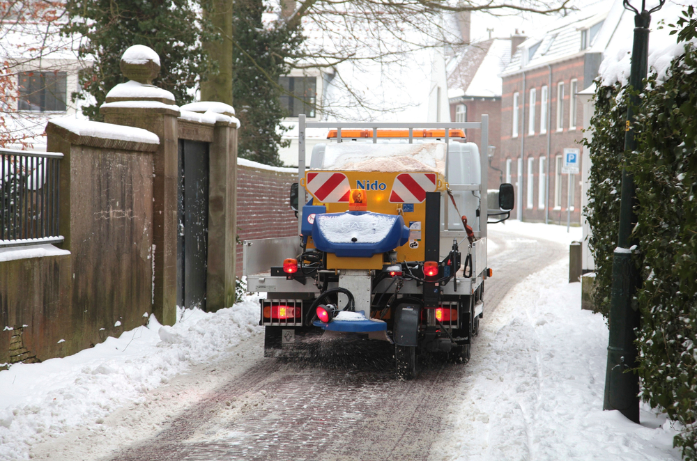 How Winter Gritting Services Could Benefit Your Business