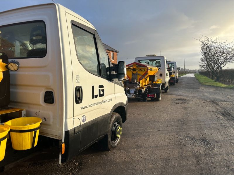 5 Reasons Why You Should Use A Gritting Contractor